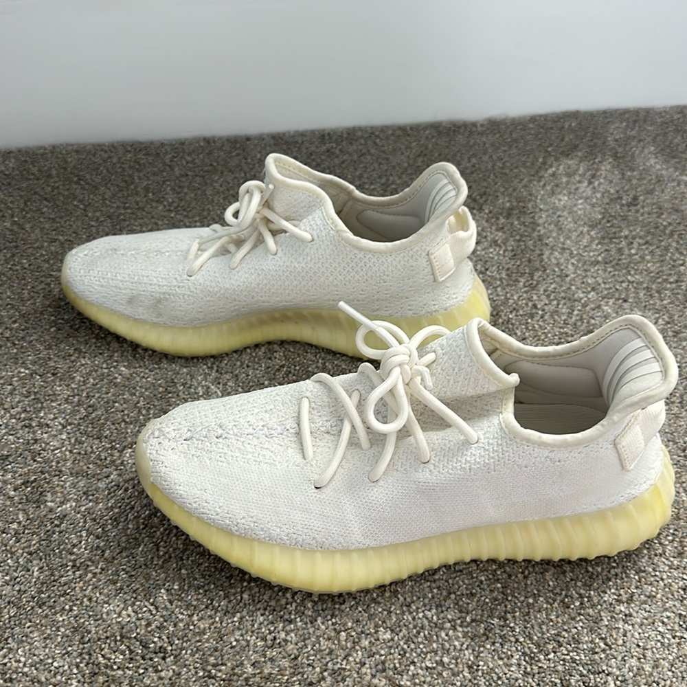 Adidas Yeezy Boost 350 Cream white sneakers